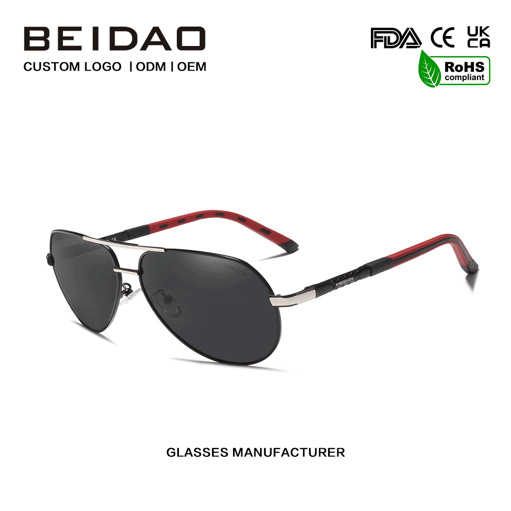 Ochelari de soare polarizați moderni cu protecție UV400